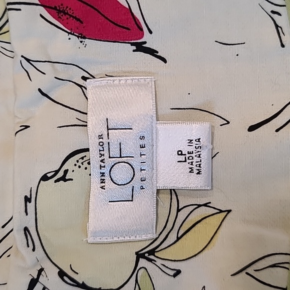 Coat - Picture 6 of 6